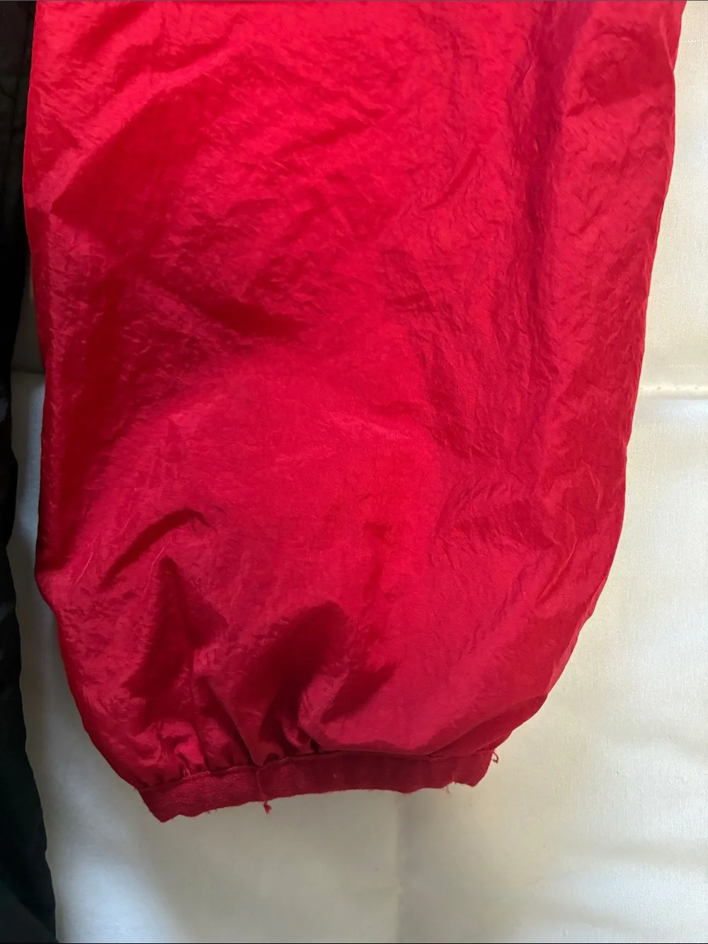Jordan Jumpman Air Men’s Windbreaker Retro Jacket Size Small Red/Black Full-Zip